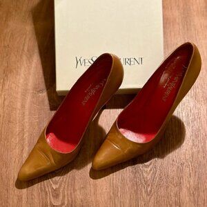 Vintage 00's Yves Saint Laurent Berenice 100 pump capretto satin Almond Y2K